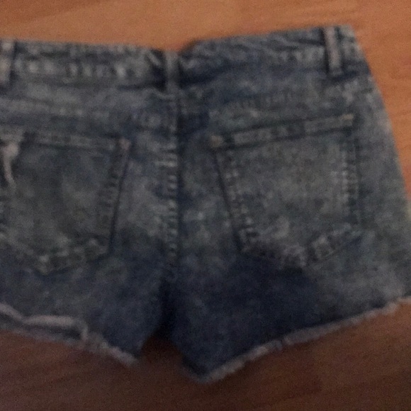 Tinseltown Denim Shorts - Picture 4 of 5